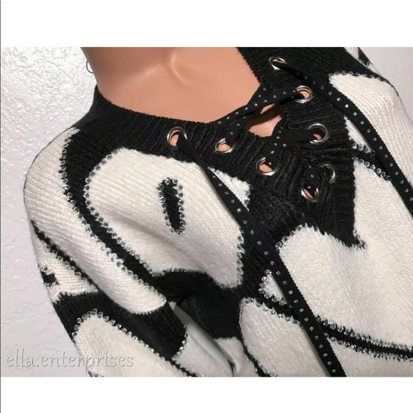 VS Pink Fashion Show 2018 Bling Lace Up Sweater - Picture 2 of 8